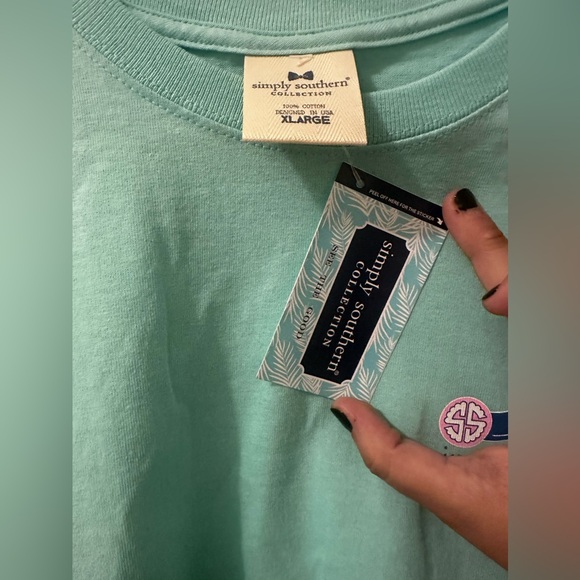 Simply Southern Aqua T-Shirt with Golden Retriever Graphic - Picture 4 of 4